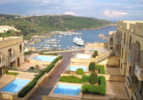 Sinturon Seafront Villa